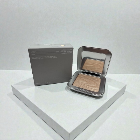 R.E.M. Beauty Other - 🌙 REM Interstellar Highlighter Topper | Miss Mercury